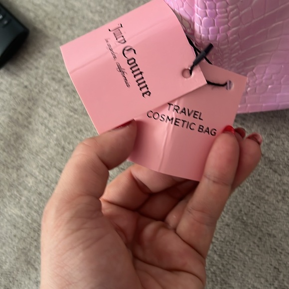 NWT Juicy Couture Make Up Case - Picture 4 of 6